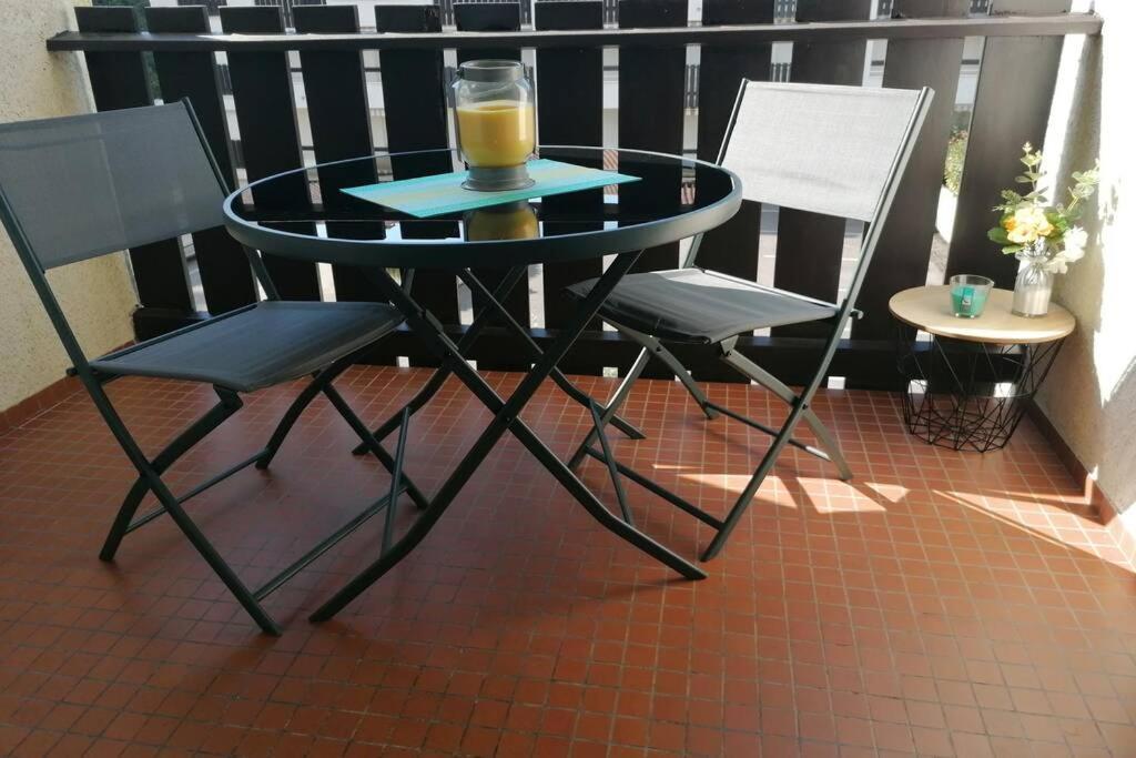 Agreable Studio Avec Terrasse A150M De La Plage Appartement Saint-Georges-de-Didonne Buitenkant foto