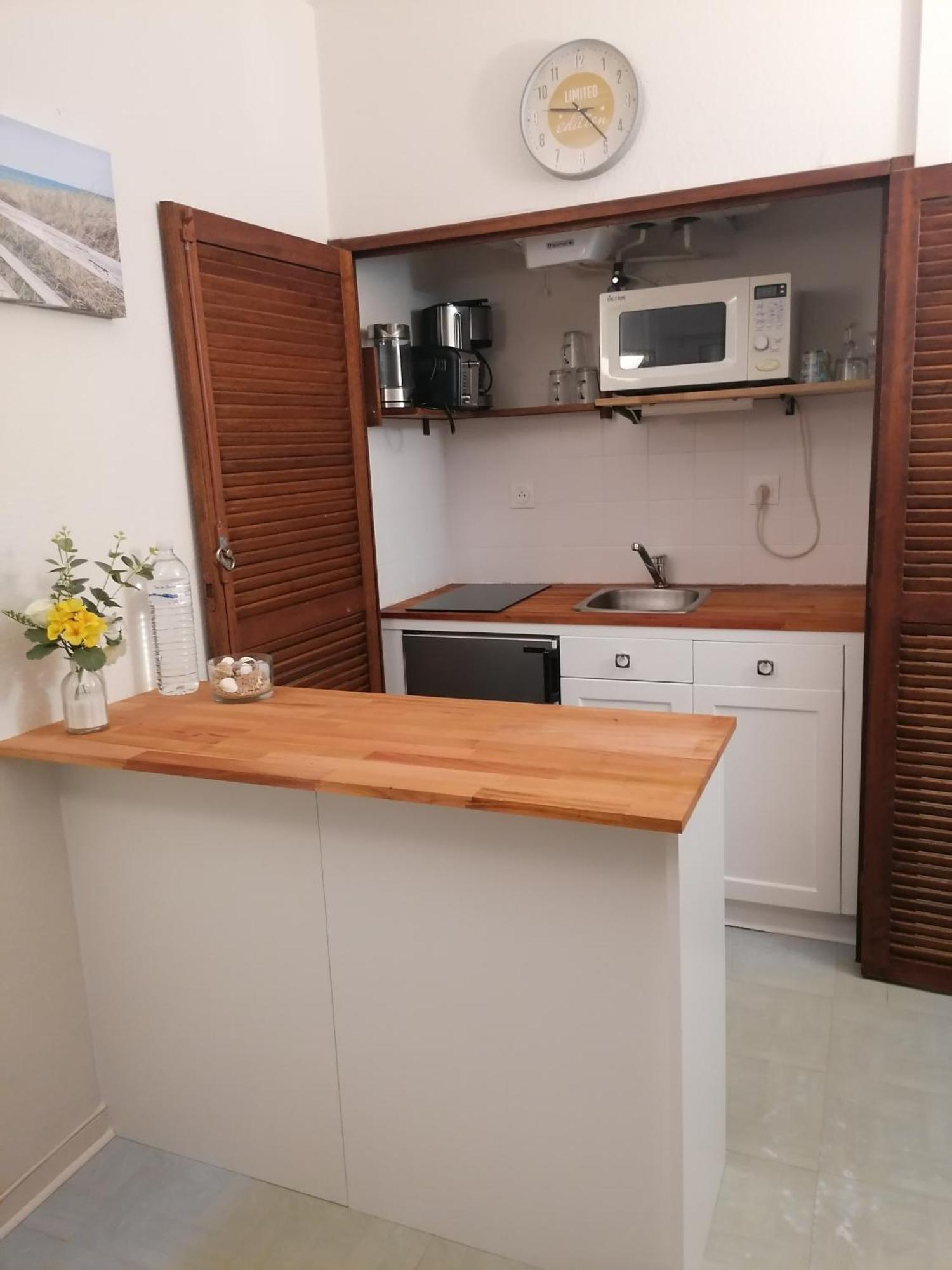 Agreable Studio Avec Terrasse A150M De La Plage Appartement Saint-Georges-de-Didonne Buitenkant foto